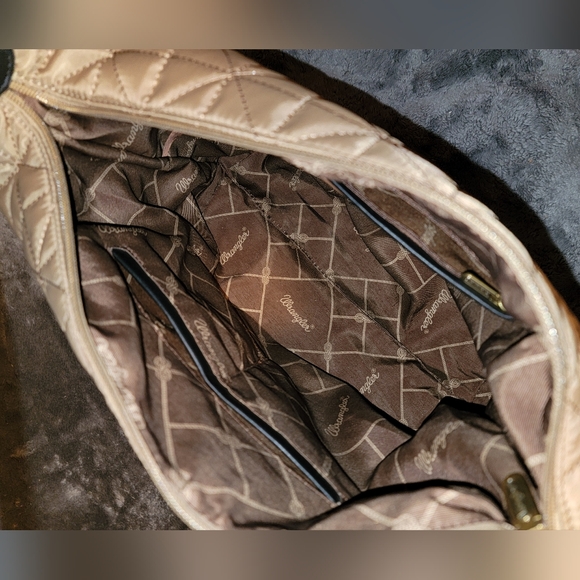 Wrangler Quilted handbag - Picture 8 of 9